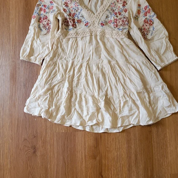 !!!SOLD!!! Audrey Parks Francesca's Embroidered Baby Doll Boho Mini Dress Cream - Picture 9 of 11